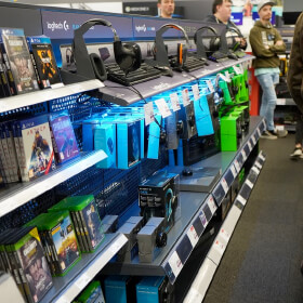Live Gaming Stores Currys - roblox currys